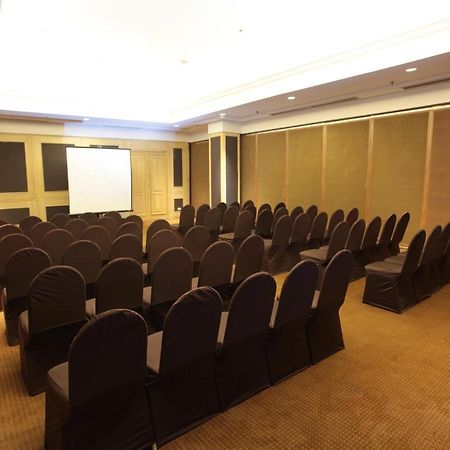 Summit Circle Cebu Hotel Bagian luar foto