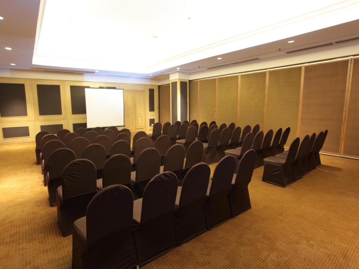 Summit Circle Cebu Hotel Bagian luar foto