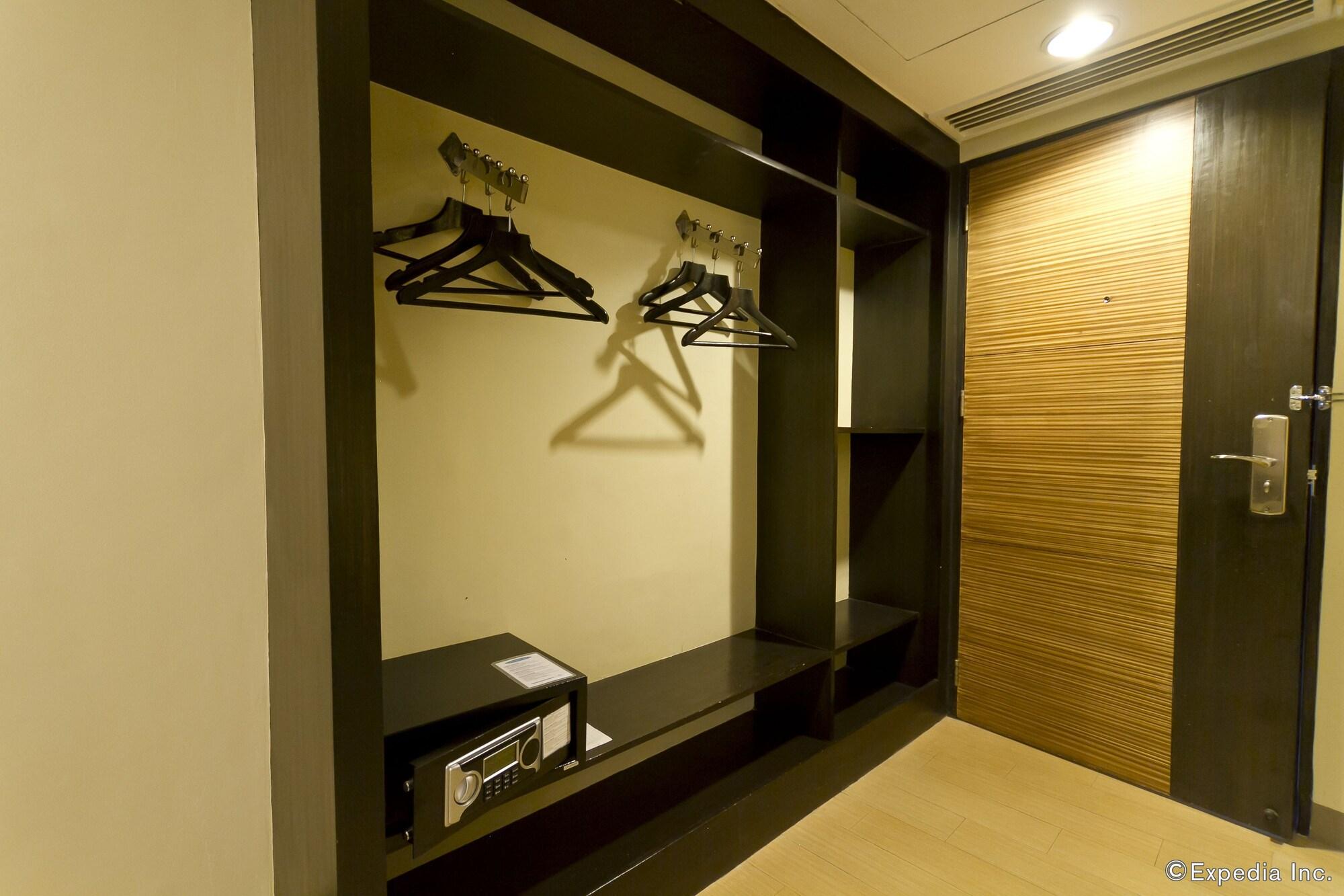 Summit Circle Cebu Hotel Bagian luar foto